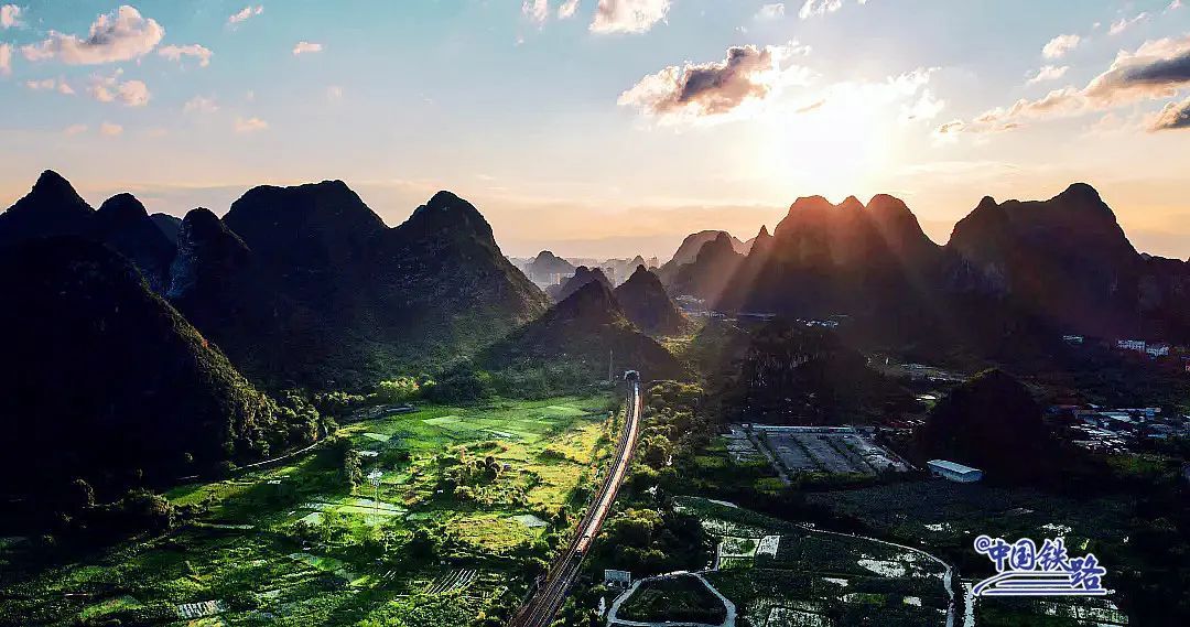 坐高铁不想看手机的原因，找到了！