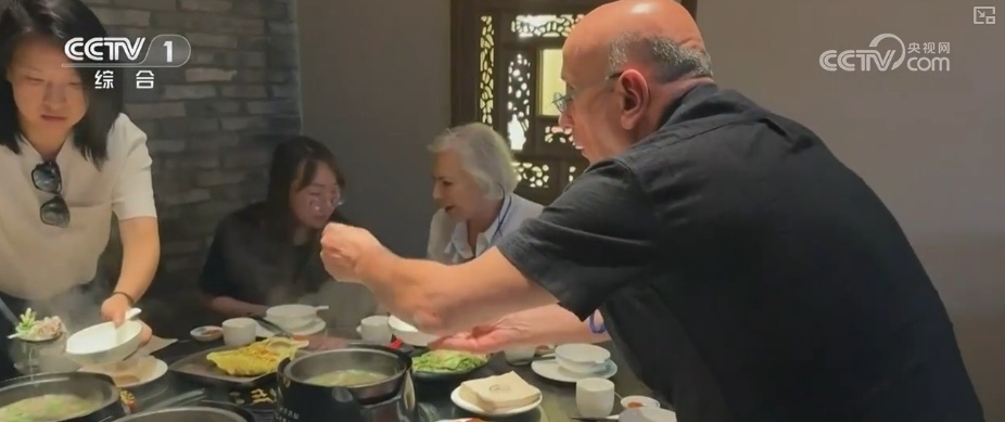 “新”文旅催生“新鲜职业”“新潮消费” 民生产业、幸福产业释放炫彩“新”活力 “新”文旅催生“新鲜职业”“新潮消费” 民生产业、幸福产业释放炫彩“新”活力