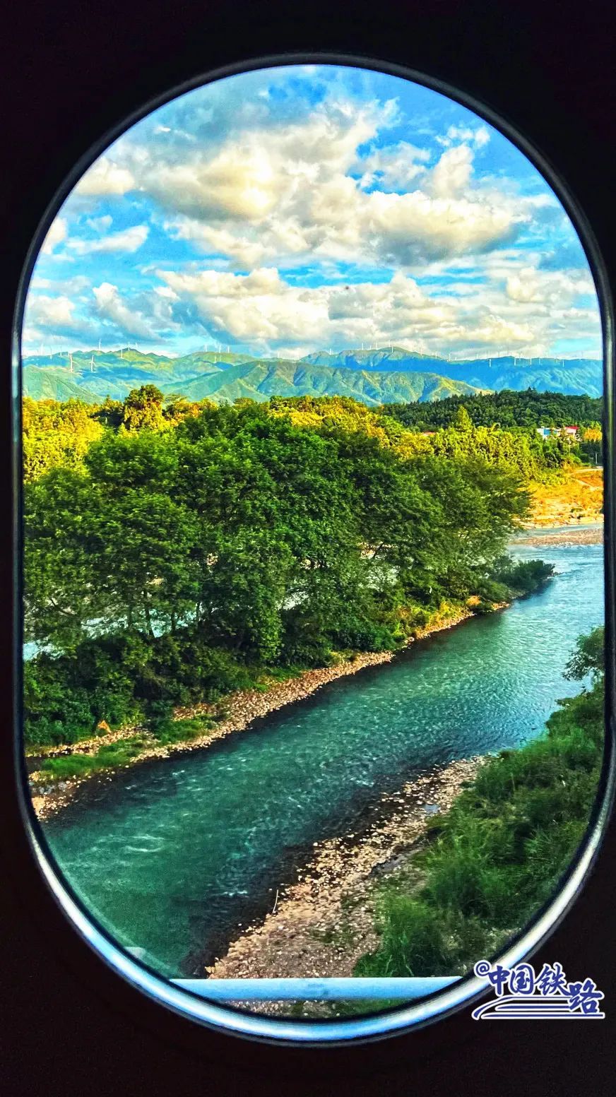 坐高铁不想看手机的原因，找到了！