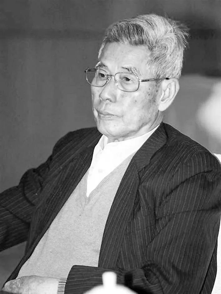 秦文俊同志逝世 秦文俊同志逝世