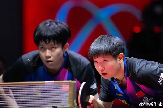 球拍又坏了!?王楚钦回应:为什么每次都是我!白宇发图力证… 球拍又坏了!?王楚钦回应:为什么每次都是我!白宇发图力证…