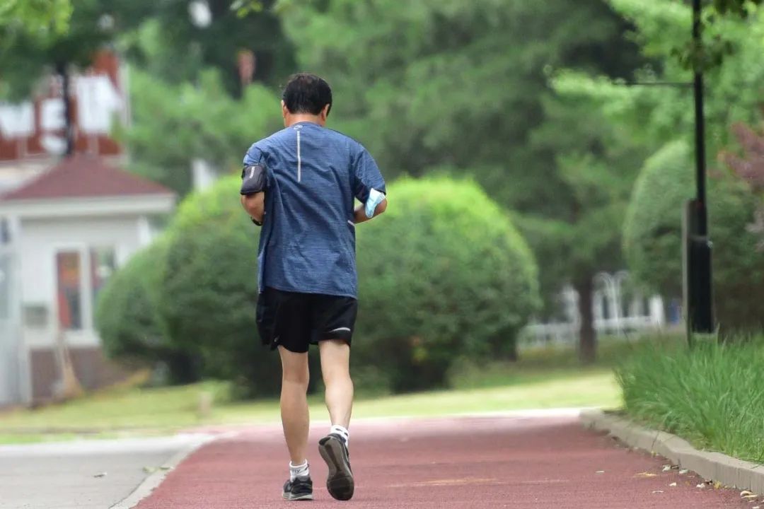 拜登确诊前列腺癌已骨转移,为什么很多前列腺癌一发现就是晚期? 拜登确诊前列腺癌已骨转移,为什么很多前列腺癌一发现就是晚期?