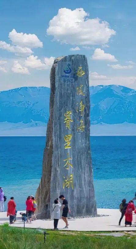 突然爆火！名额告罄，有人连夜排队，官方回应：终身免费！