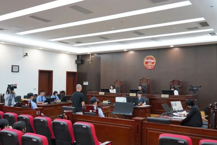 500元买印钞技术资料！小伙自学造假币，结果悲剧了