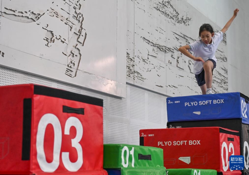 重庆中小学为学生量身定制“花式”大课间