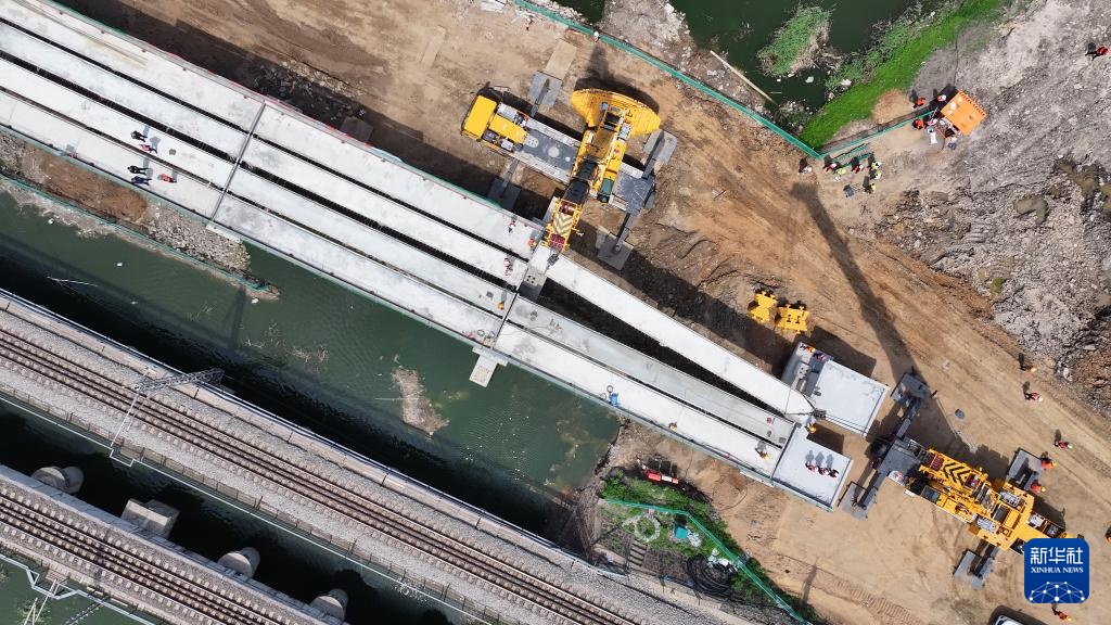 沈山铁路升级改造施工取得重大进展