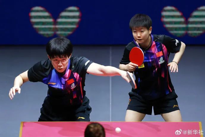 球拍又坏了!?王楚钦回应:为什么每次都是我!白宇发图力证… 球拍又坏了!?王楚钦回应:为什么每次都是我!白宇发图力证…