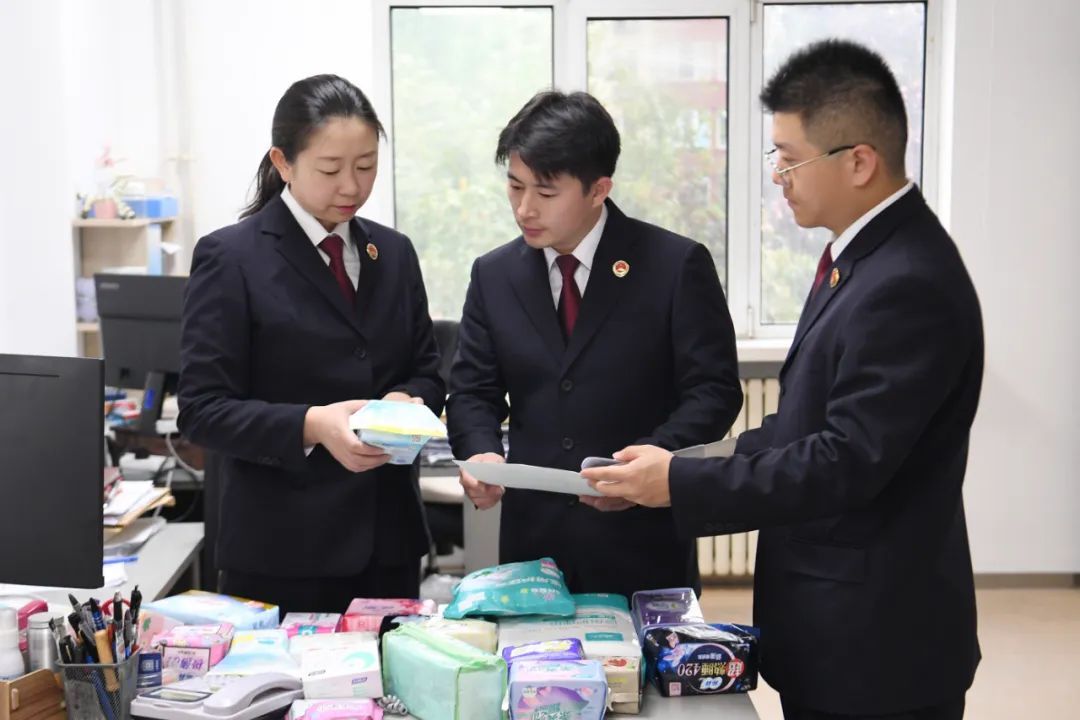 健康隐患曝光，“医用卫生巾”竟是伪概念！