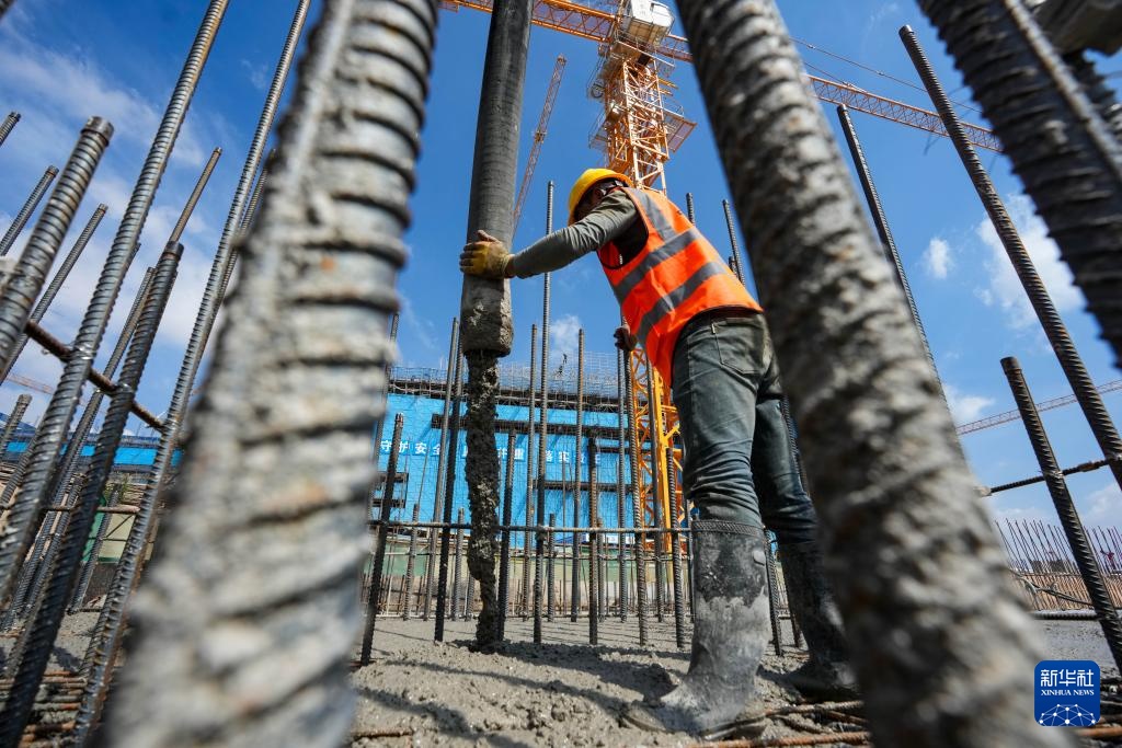 渝昆高铁长水机场站建设取得新进展 渝昆高铁长水机场站建设取得新进展