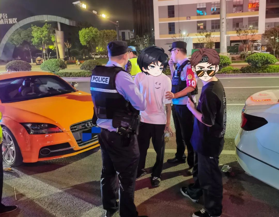 深夜开跑车，男子当场被抓！真相让人大跌眼镜