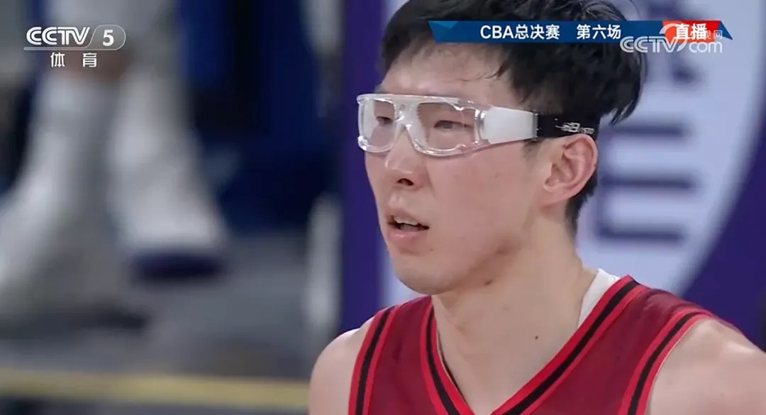 广厦大比分4:2战胜北京，夺得队史首个CBA总冠军