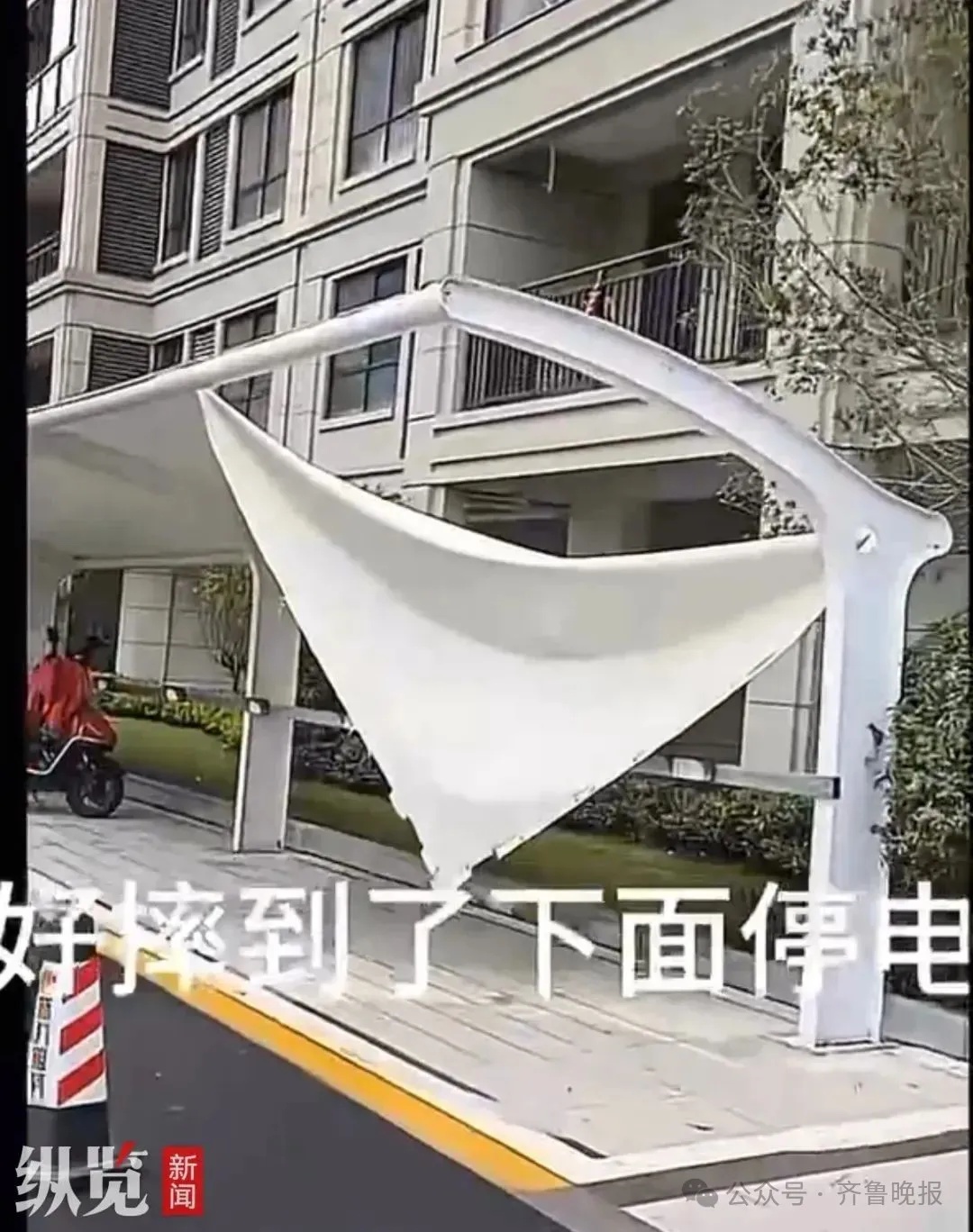 女子从12楼坠落!当事人落地后努力冲老公喊:我还没死,快打120 女子从12楼坠落!当事人落地后努力冲老公喊:我还没死,快打120