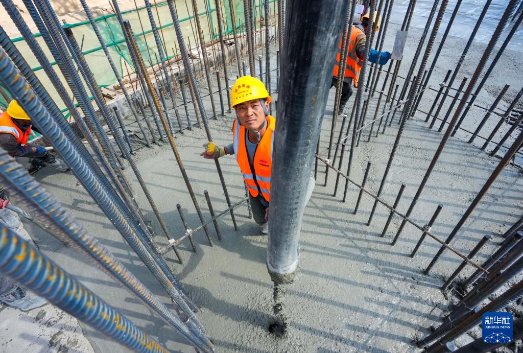 渝昆高铁长水机场站建设取得新进展 渝昆高铁长水机场站建设取得新进展