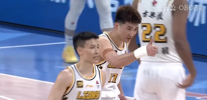 广厦大比分4:2战胜北京，夺得队史首个CBA总冠军