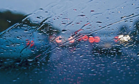 广东正式进入“龙舟水”时期，今明全省降雨有所减弱