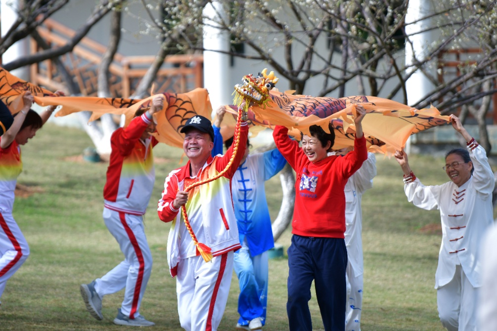 广州老年人口数据出炉:全市近213万老人,越秀、海珠、荔湾区排前三 广州老年人口数据出炉:全市近213万老人,越秀、海珠、荔湾区排前三
