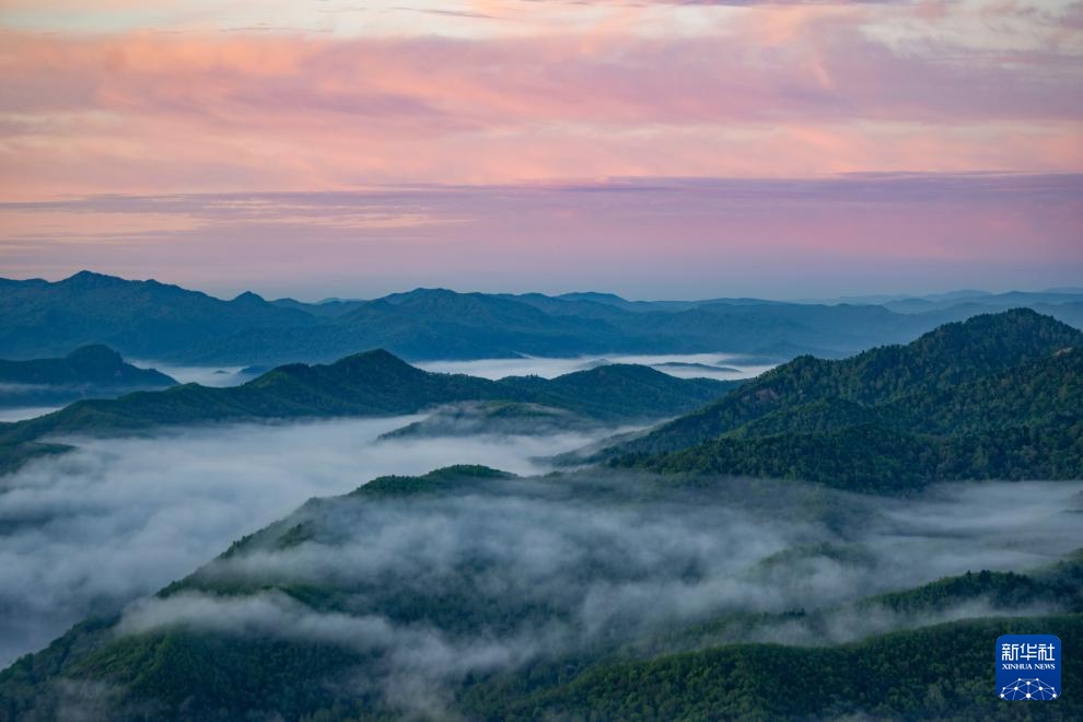 攀登金祖峰 赏日出云海
