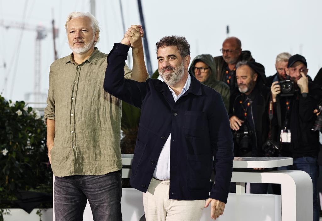 戛纳电影节：阿桑奇携传记影片现身戛纳