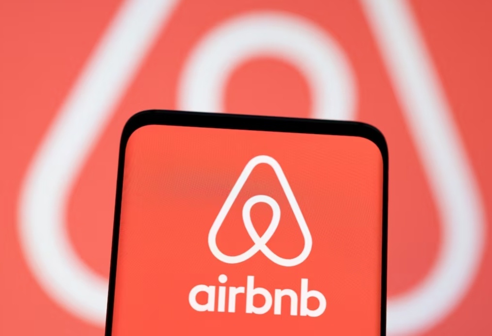 应对“过度旅游” 西班牙寻求短租平台下架6万余套民宅 应对“过度旅游” 西班牙寻求短租平台下架6万余套民宅