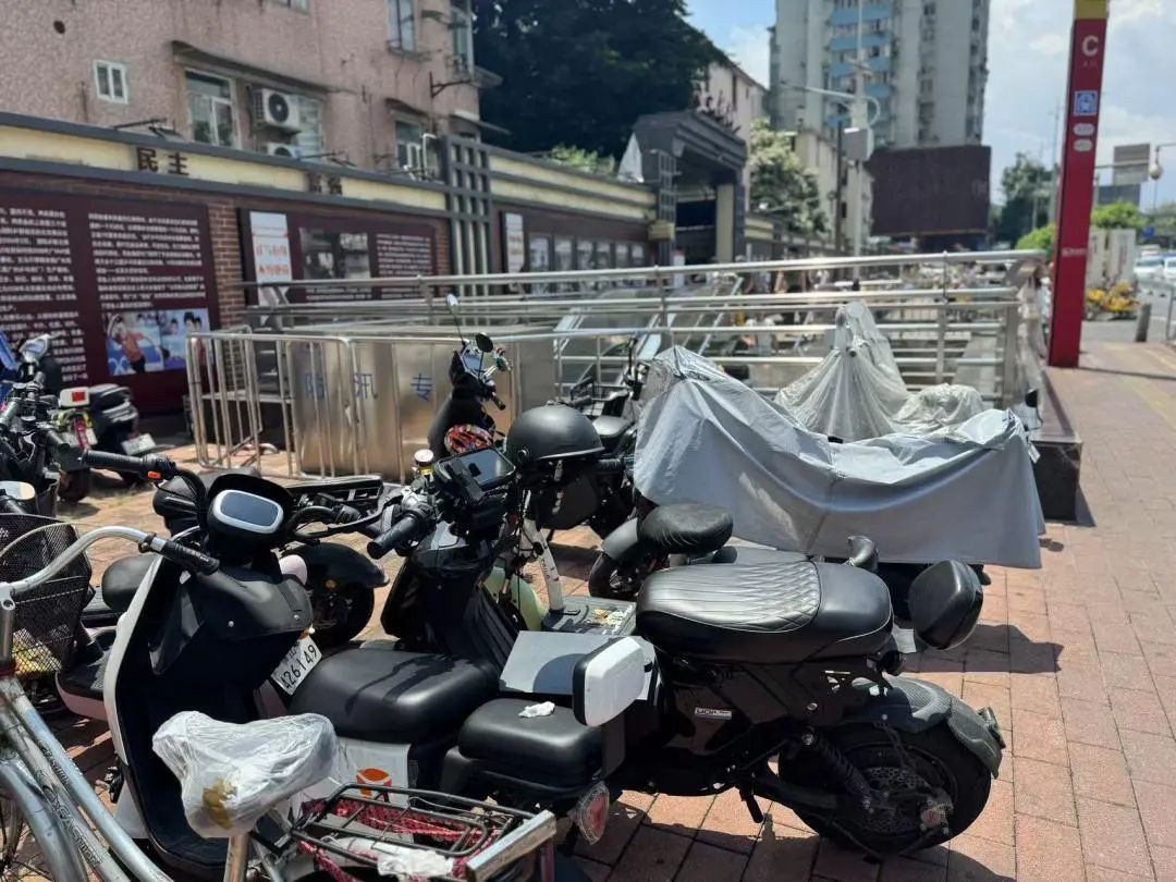 5月26日起，广州停放在道路上的未挂牌“电鸡”或被扣