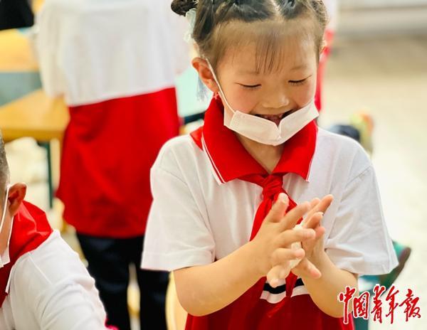 贵州大山里的乡土课