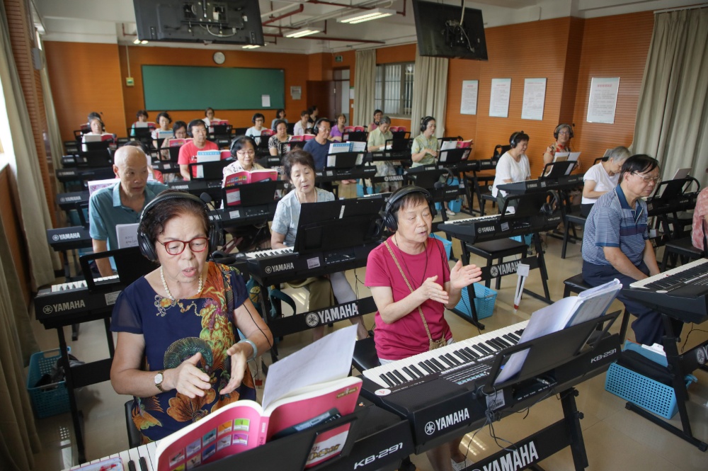 广州老年人口数据出炉:全市近213万老人,越秀、海珠、荔湾区排前三 广州老年人口数据出炉:全市近213万老人,越秀、海珠、荔湾区排前三