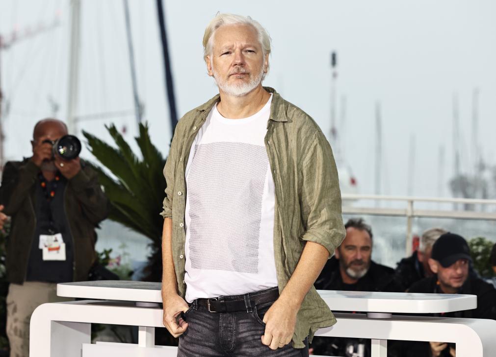 戛纳电影节：阿桑奇携传记影片现身戛纳