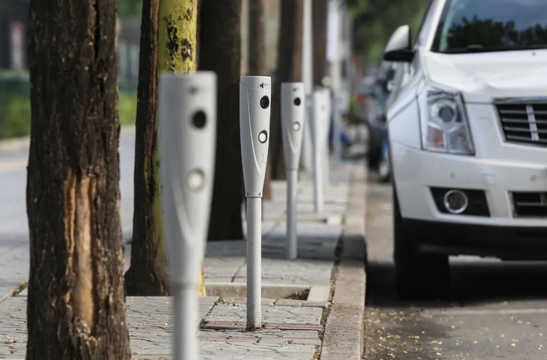 小区停车收费，矛盾频发为哪般？