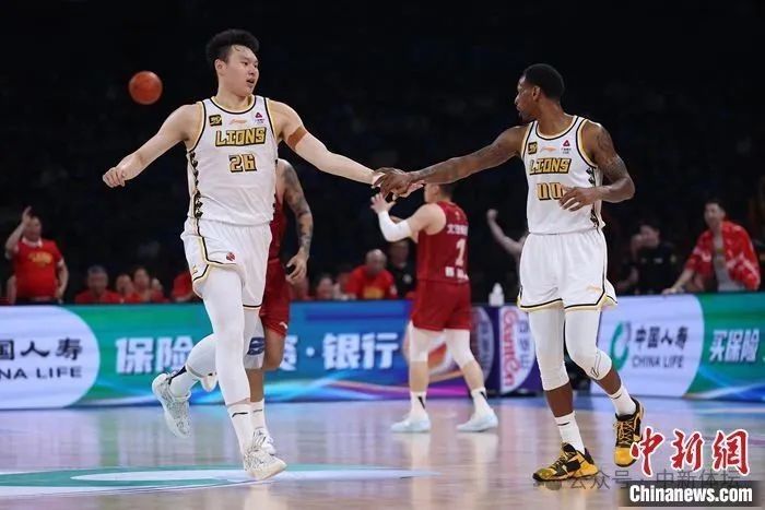 击败北京男篮,浙江广厦首夺CBA总冠军 击败北京男篮,浙江广厦首夺CBA总冠军