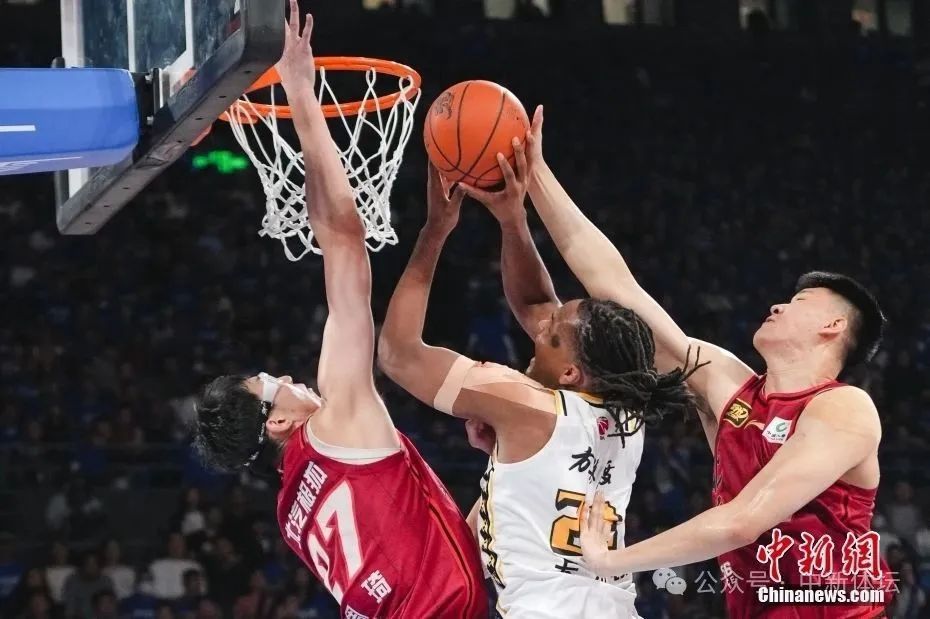 击败北京男篮,浙江广厦首夺CBA总冠军 击败北京男篮,浙江广厦首夺CBA总冠军
