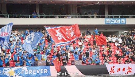 武汉女足2比0击败越南胡志明市女足，挺进决赛