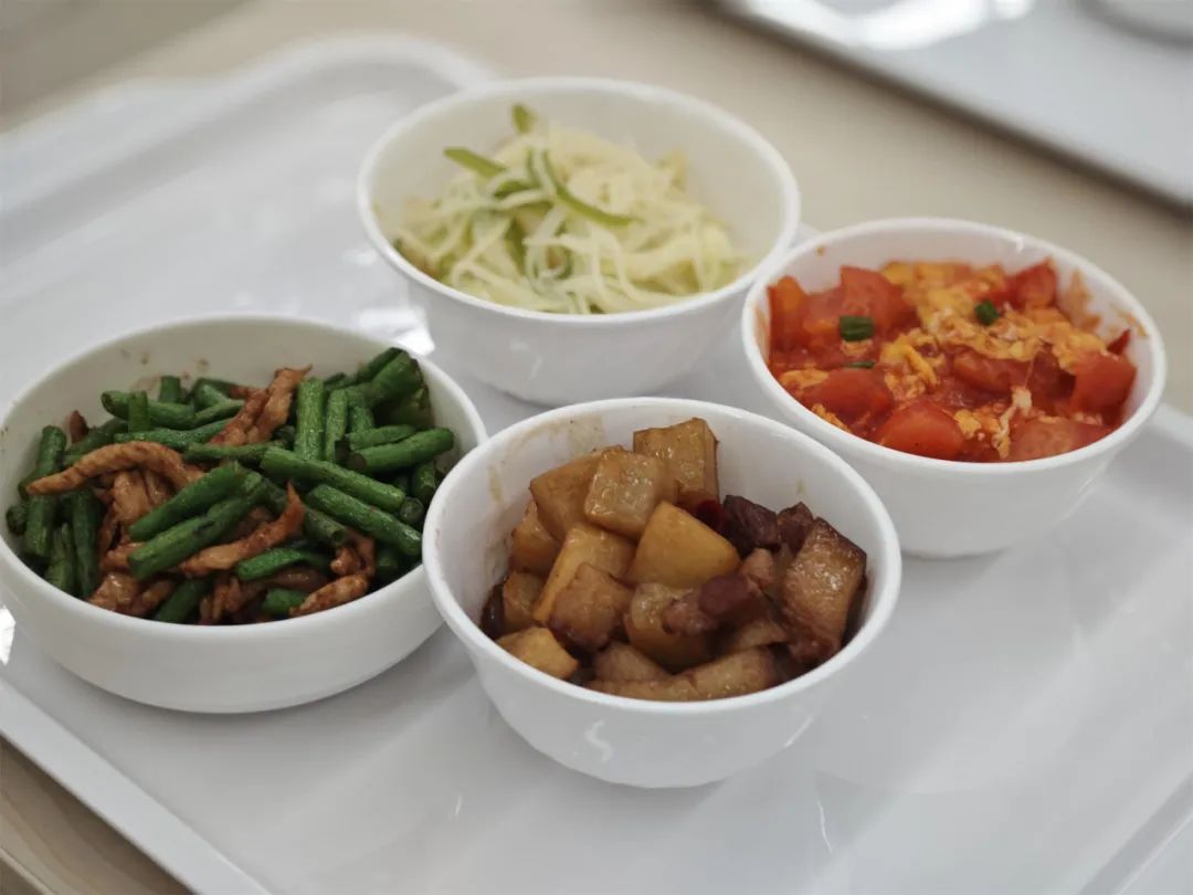 想要脾胃好，要舍得饿！中医说，5种疾病适当饿一饿更好