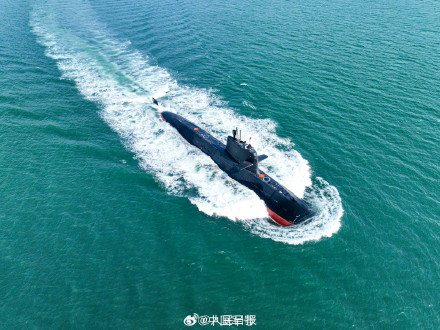 转存大图！潜艇训练硬核大片