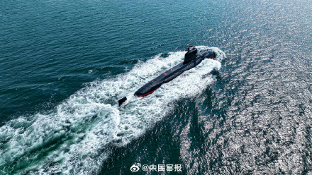 转存大图！潜艇训练硬核大片