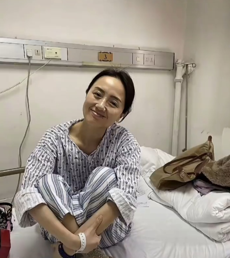 朱媛媛遗体已火化，抗癌住院照曝光，倪萍千字长文悼念