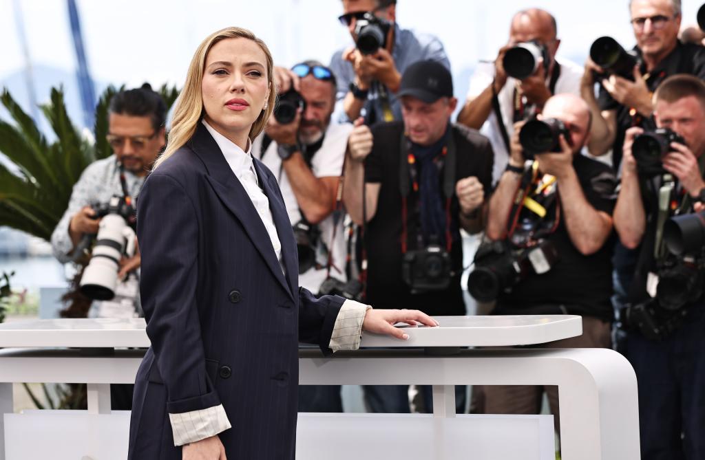 戛纳电影节：斯嘉丽·约翰逊执导影片《了不起的埃莉诺》入围“一种关注”单元