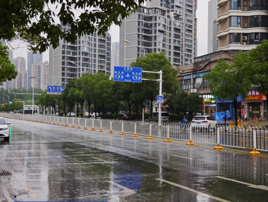 暴雨临灾警报！武汉交警发布紧急提醒