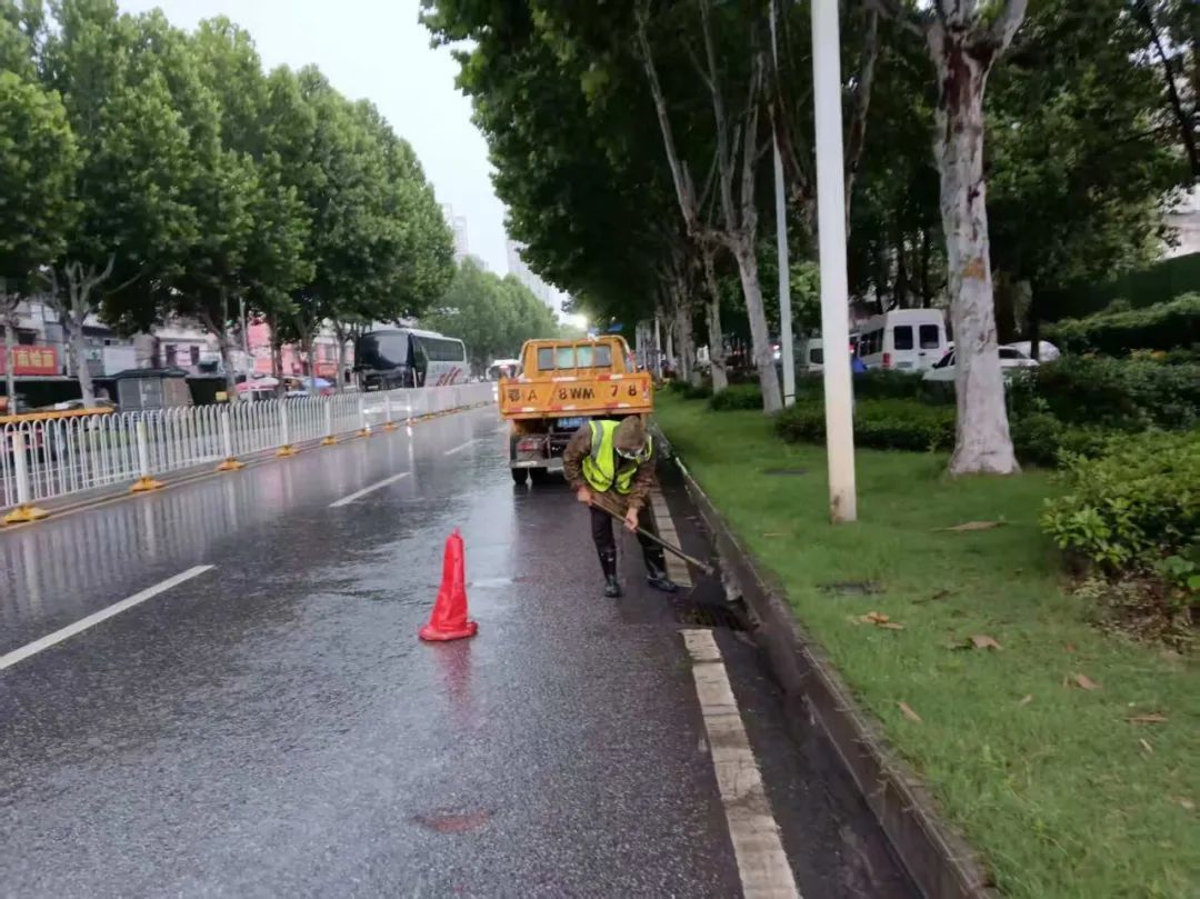 暴雨临灾警报！武汉交警发布紧急提醒