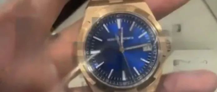 38万元卖掉名表想抄底黄金，3小时后发现银行卡被冻结！男子：太后悔了