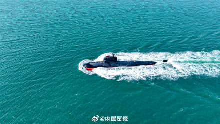 转存大图！潜艇训练硬核大片