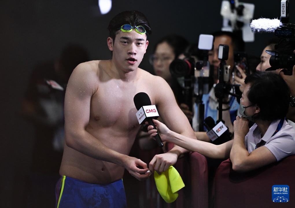 全国游泳冠军赛:潘展乐获男子100米自由泳冠军 全国游泳冠军赛:潘展乐获男子100米自由泳冠军