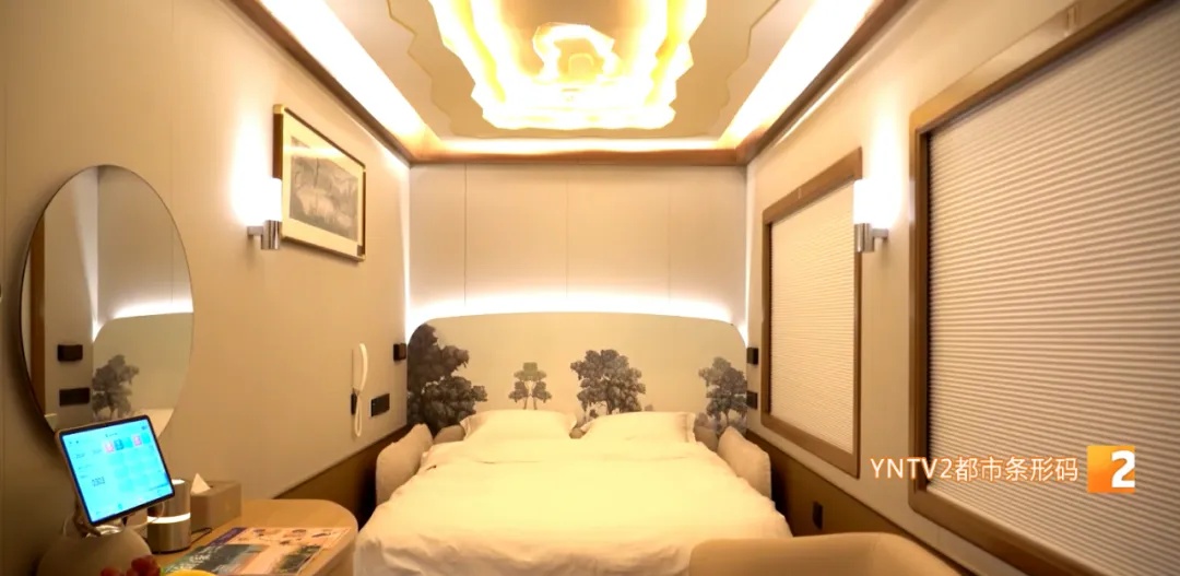 带上萌宠和自行车出发！ 坐着火车游云南……