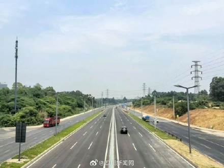 正公路主道通车！成都两大机场间通行将缩短约30分钟