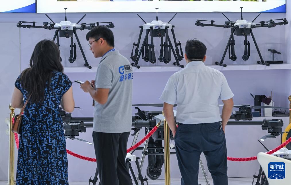 西洽会:低空经济展商引关注 西洽会:低空经济展商引关注