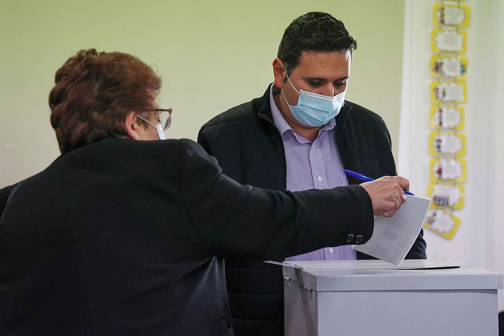 塞浦路斯将选民法定投票年龄下调至17岁 塞浦路斯将选民法定投票年龄下调至17岁