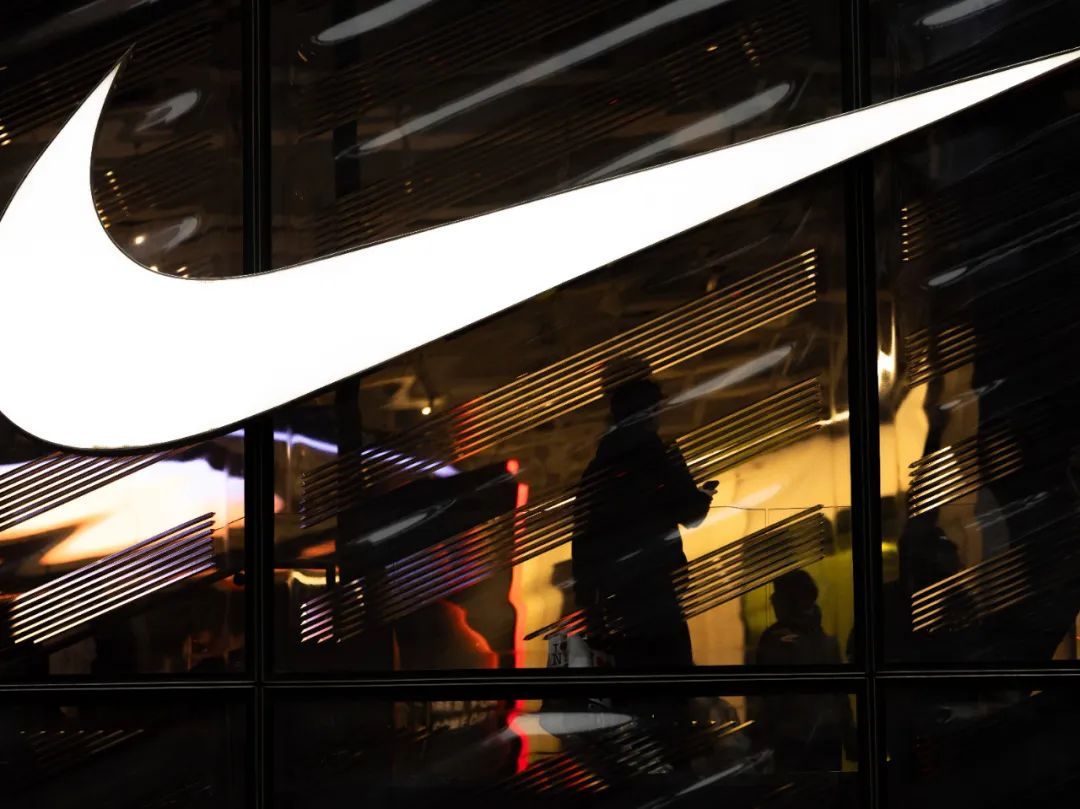 耐克宣布在美国涨价,阿迪、彪马也要撑不住了…… 耐克宣布在美国涨价,阿迪、彪马也要撑不住了……