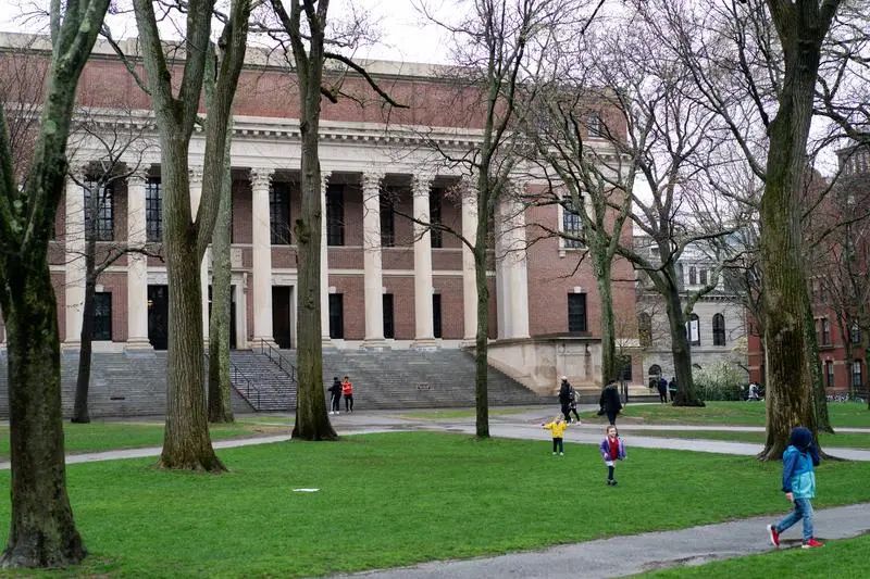 特朗普政府对哈佛大学下狠手 特朗普政府对哈佛大学下狠手