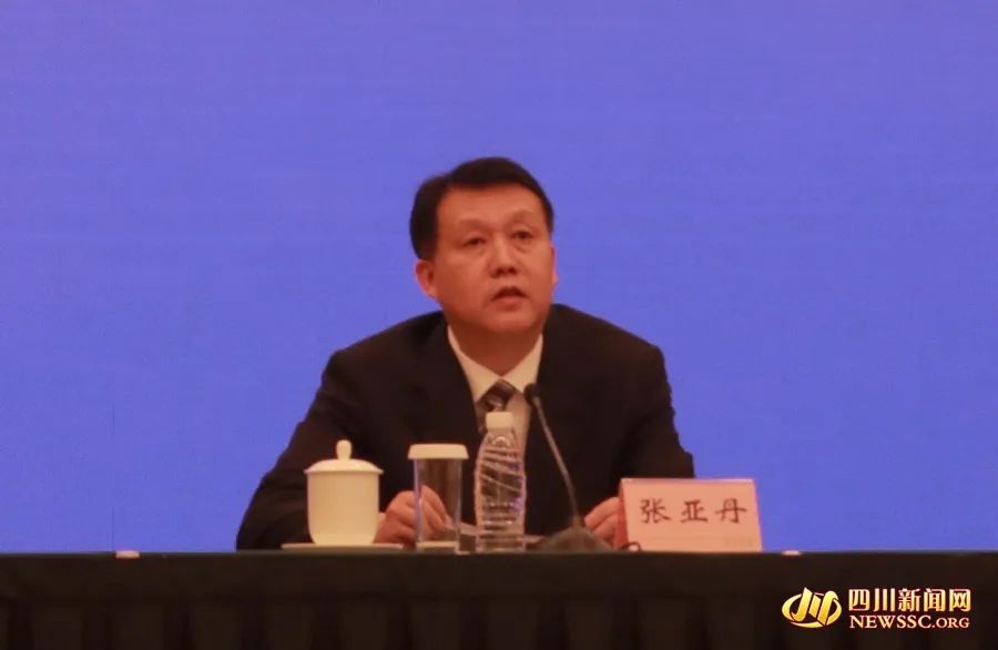 都江堰市市长张亚丹被查! 都江堰市市长张亚丹被查!