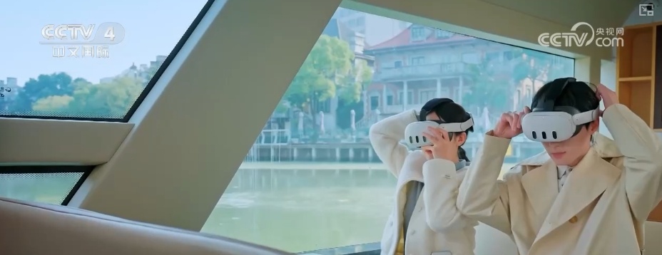 “AI终端展+文博会”双展联动双向赋能 开辟文化“出海”新路径 “AI终端展+文博会”双展联动双向赋能 开辟文化“出海”新路径