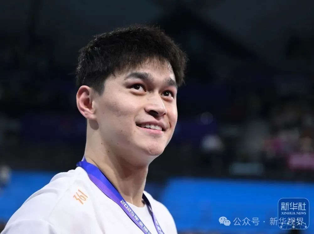 赛后久久不离去，孙杨发声